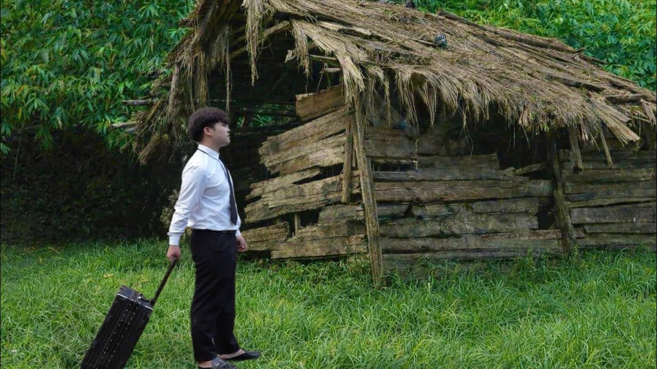 CEO Returns to Ly Tu Ca Dilapidated Old House - Secretly Renovating It Receiving an Unexpected Giif