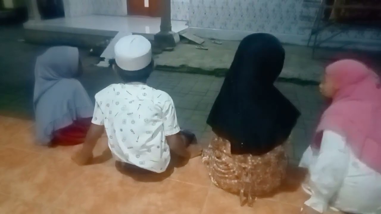 niatnya jalan-jalan malah ketemu hantu