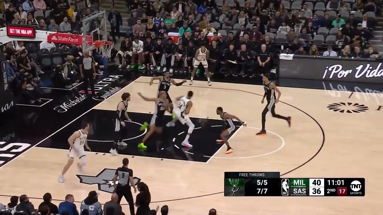 Giannis Antetokounmpo Dunk Over Keldon Johnson / Bucks vs. Spurs / January 4, 2024