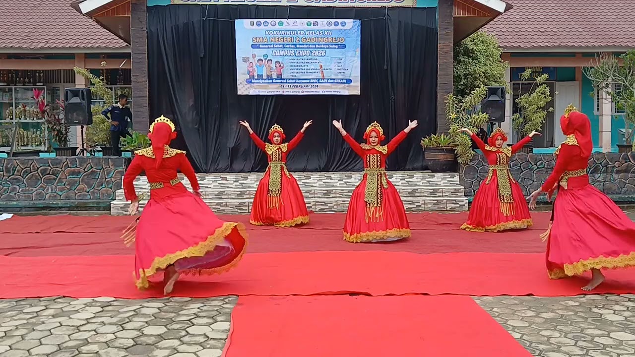 Gelar Karya Kelas XII2