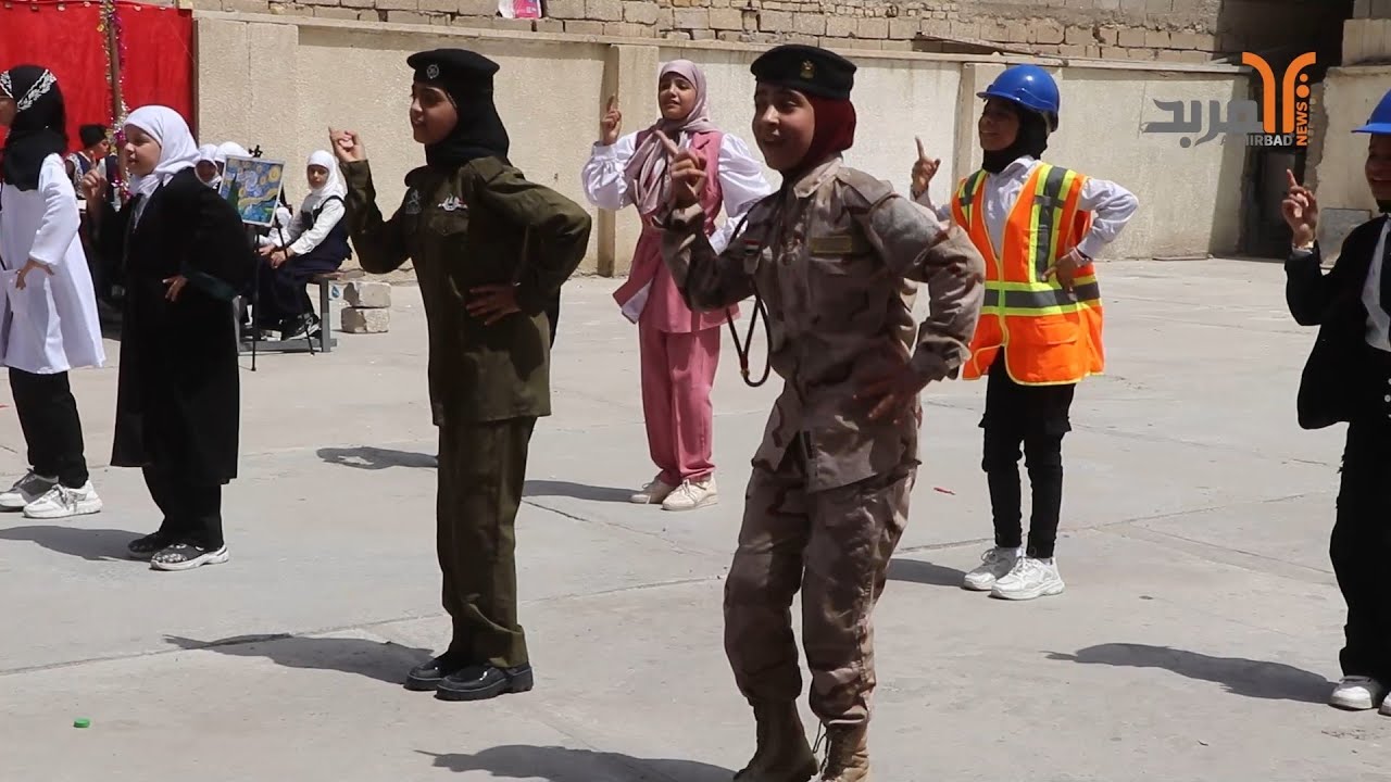 في إحدى مدارس البصرة .. معرض فني بمشاركة تلميذات ومعلمات #المربد