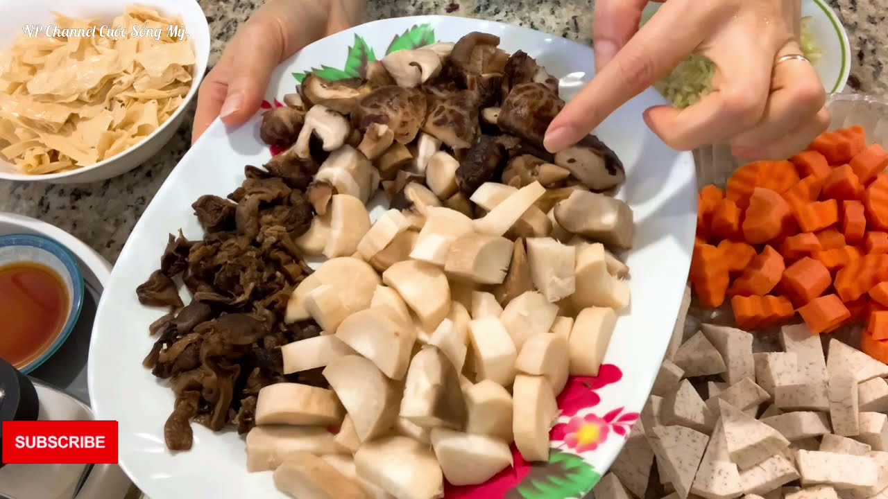 Cách Nấu Mì Quảng Chay- Vegetarian Quang Nam Noodle@Ngaphanusa