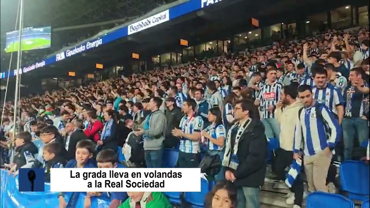 La grada lleva en volandas a la Real a la final de Sevilla