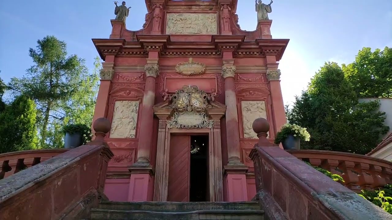 Die 'Schwarze Madonna und der Teufel mit der weißen Hand' in Schlackenwerth