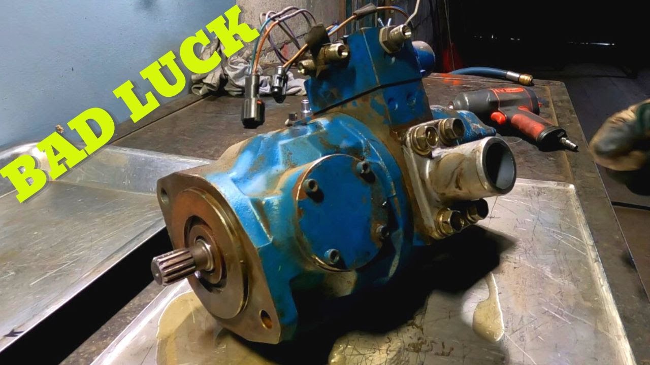 Hydraulic pump disassemble / Uchida AP2D14 LV1RS7-953
