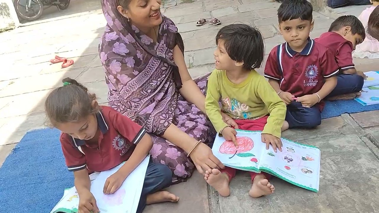 AAJ BACCHO KO DROWING SIKHAI (keiyakalap-4)