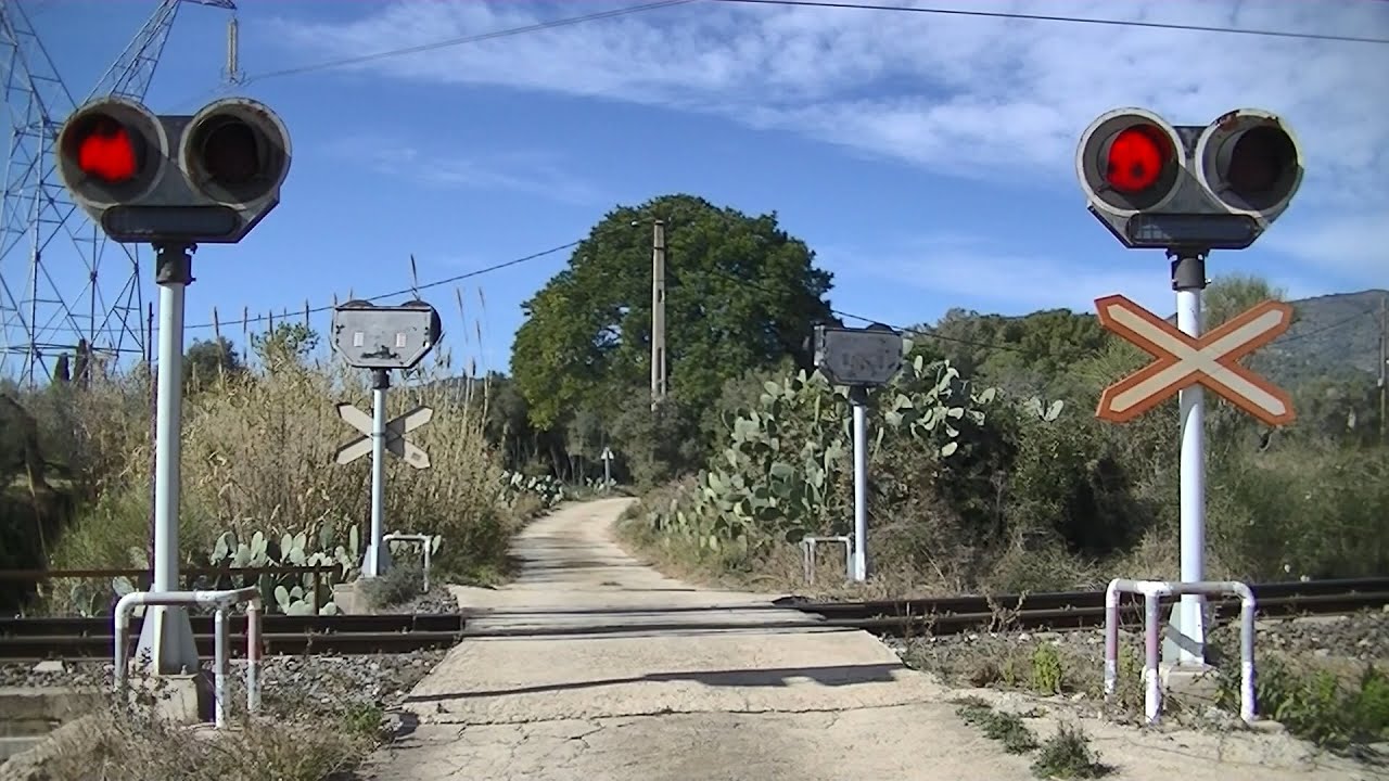 Spoorwegovergang La Selva del Camp (E) // Railroad crossing // Paso a nivel