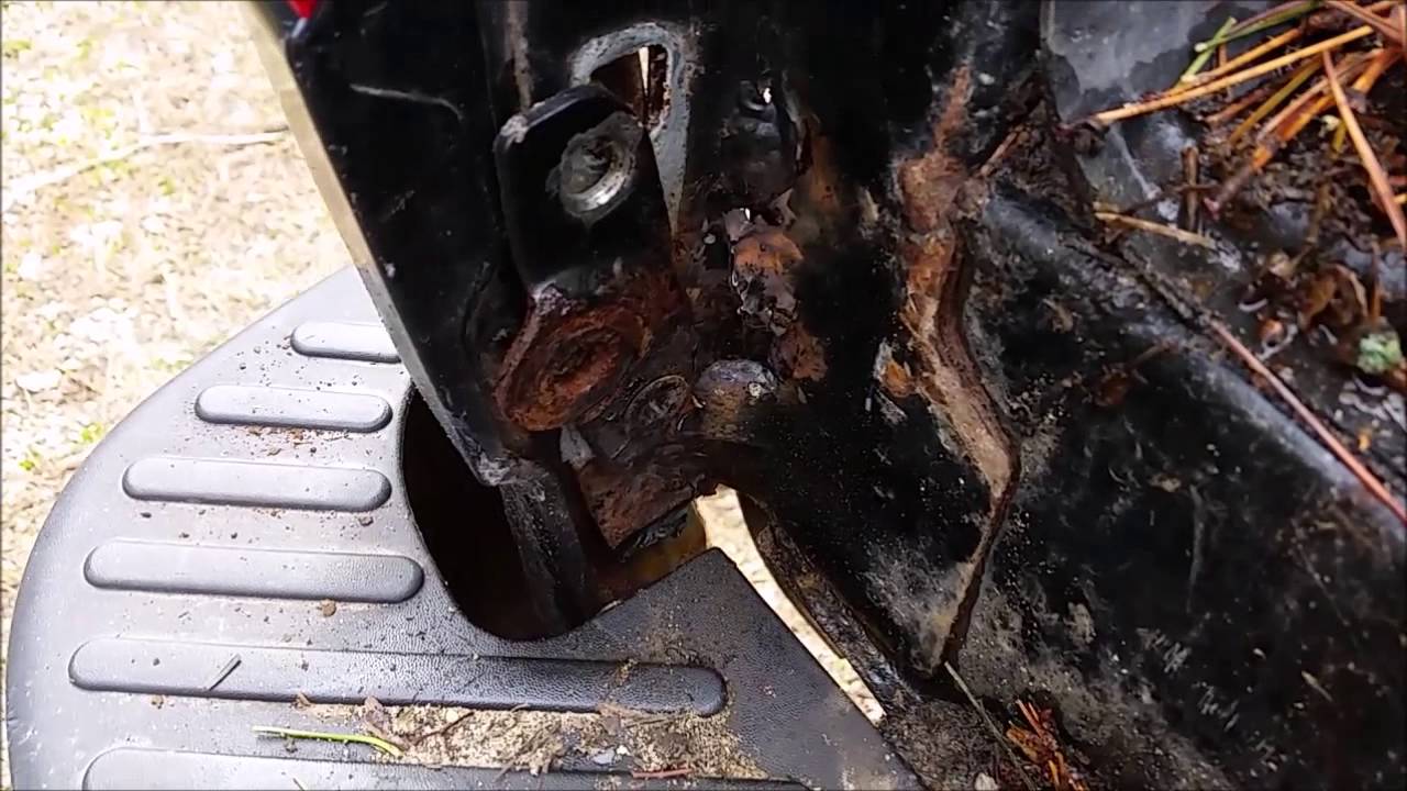1997 F-150 Styleside Tailgate Hinge Replacement Tips