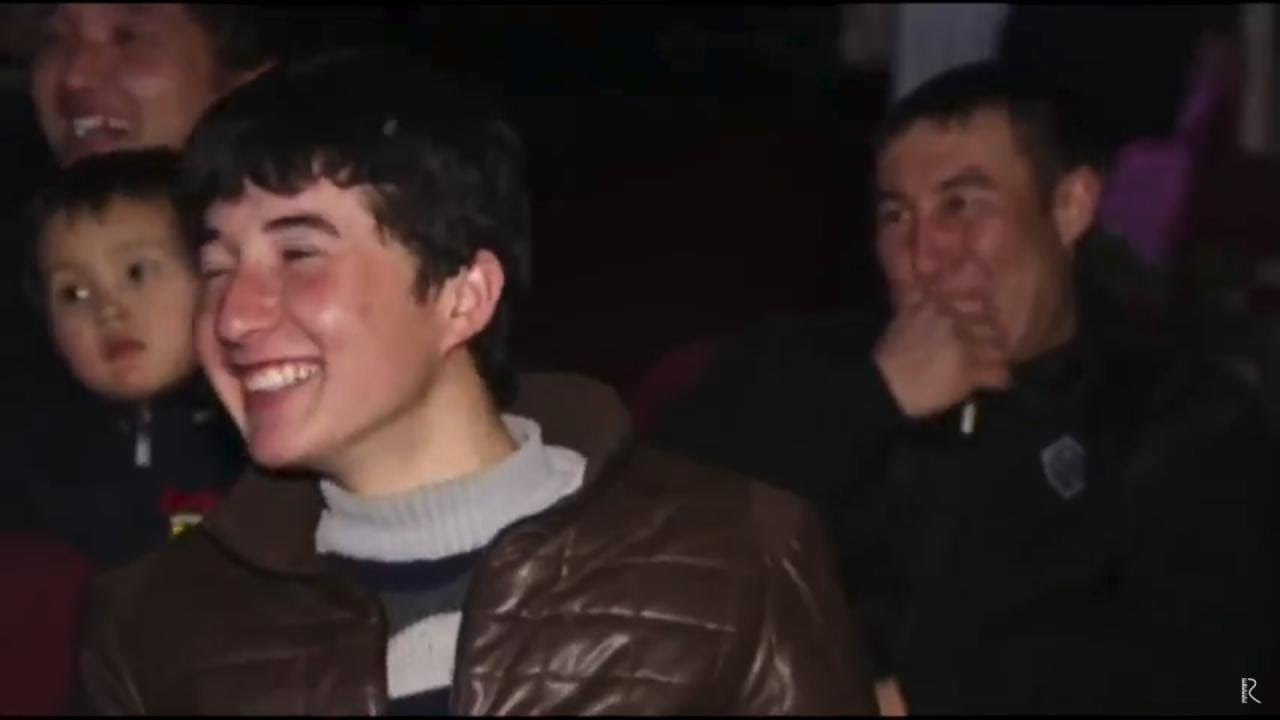 Ортик Султонов & Зокир Очилдиев - Барсилонани мухлислари бормиб ман Бунёдкорни мухлисиман