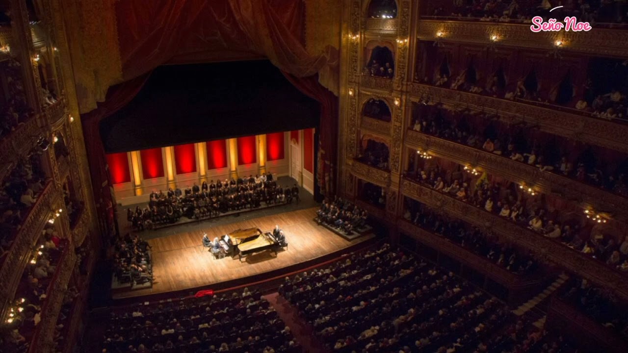 EL TEATRO EN LA &Eacute;POCA COLONIAL Y EN LA ACTUALIDAD / 
