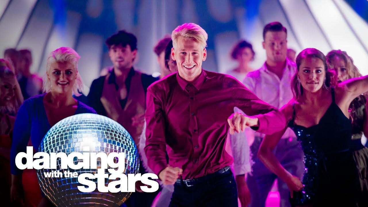 Je komt ogen tekort bij deze openingsdans van show 1 | Dancing with the Stars