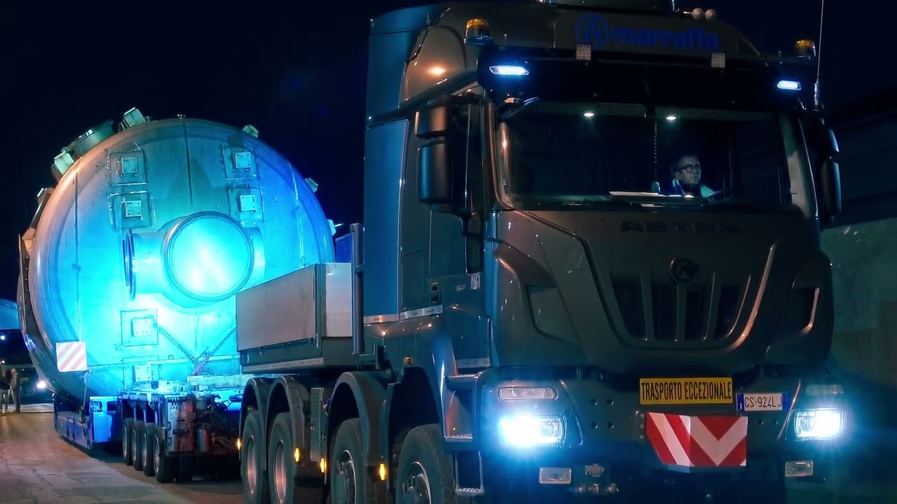 110 tonnes acid plant column transported in Italy | Marraffa