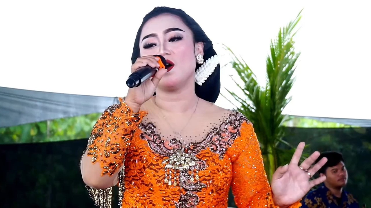 Lgm Bowo Dadi Ati - Ayu - NEW KIDUNG KENCONO Bella & Sus GLAGAHOMBO HARI 1 19 February 2025