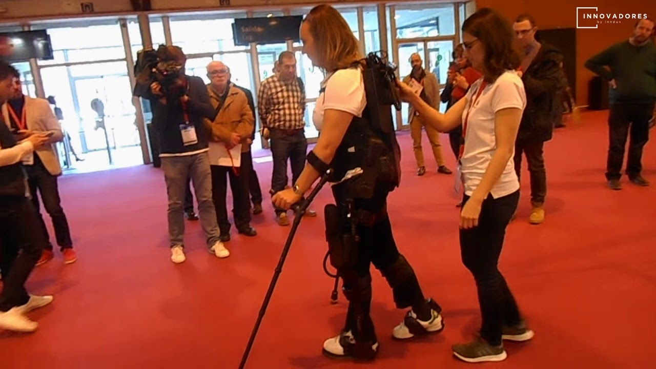 Una mujer con médula seccionada logra andar con el exoesqueleto Ekso GT de Ekso Bionics