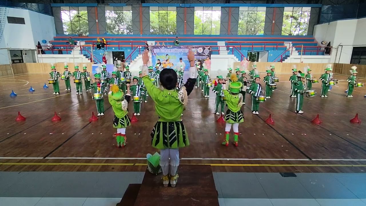 Drum Band TK di Solo dalam Lomba DMKC di GOR UNS 2025