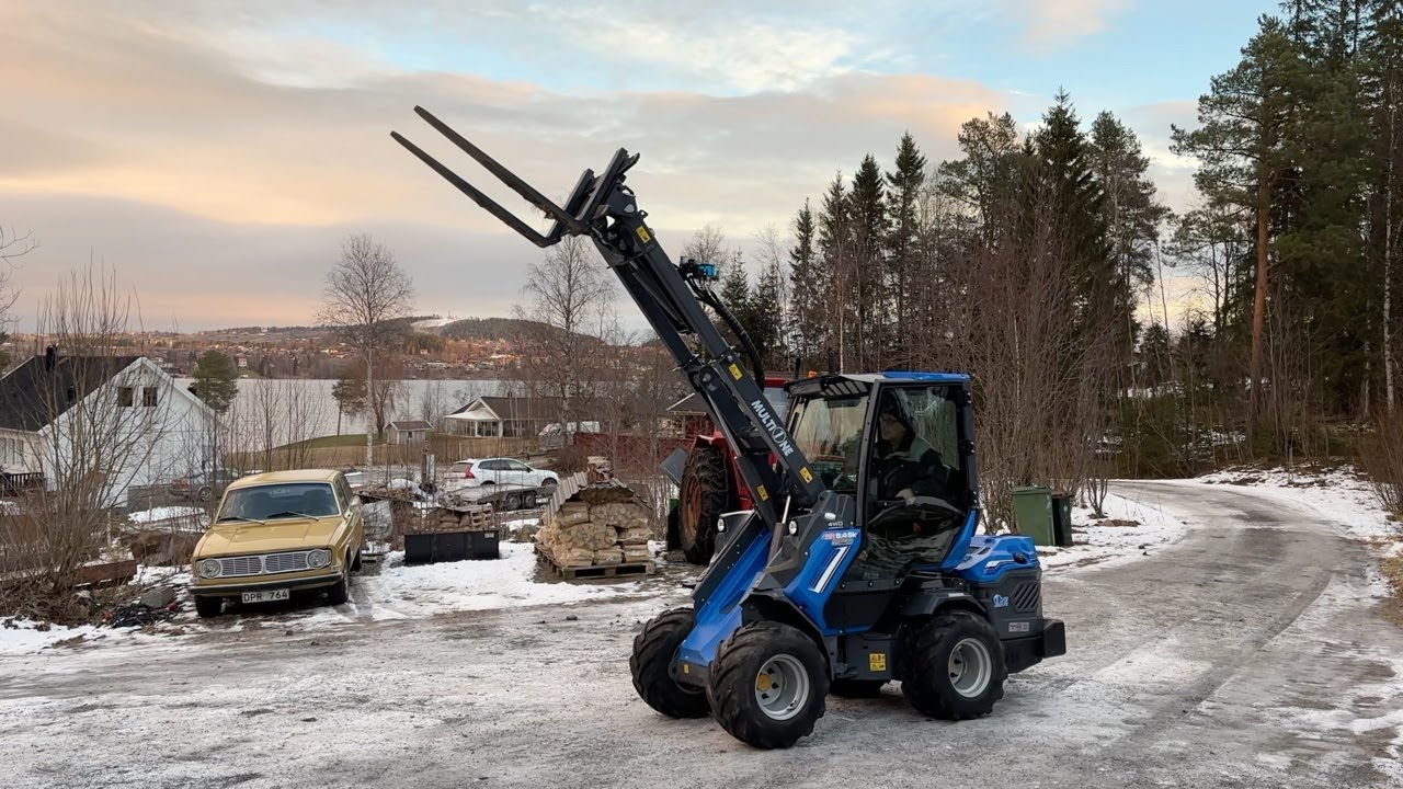 Köp Kompaktlastare Multione 8.4SK T4F-Stage5 på Klaravik