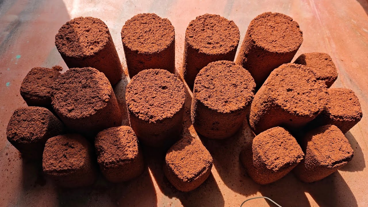 Masterpiece Love this Handmade gritty red dusty crunchy dry sand crumbl on floor #purecement #mud 