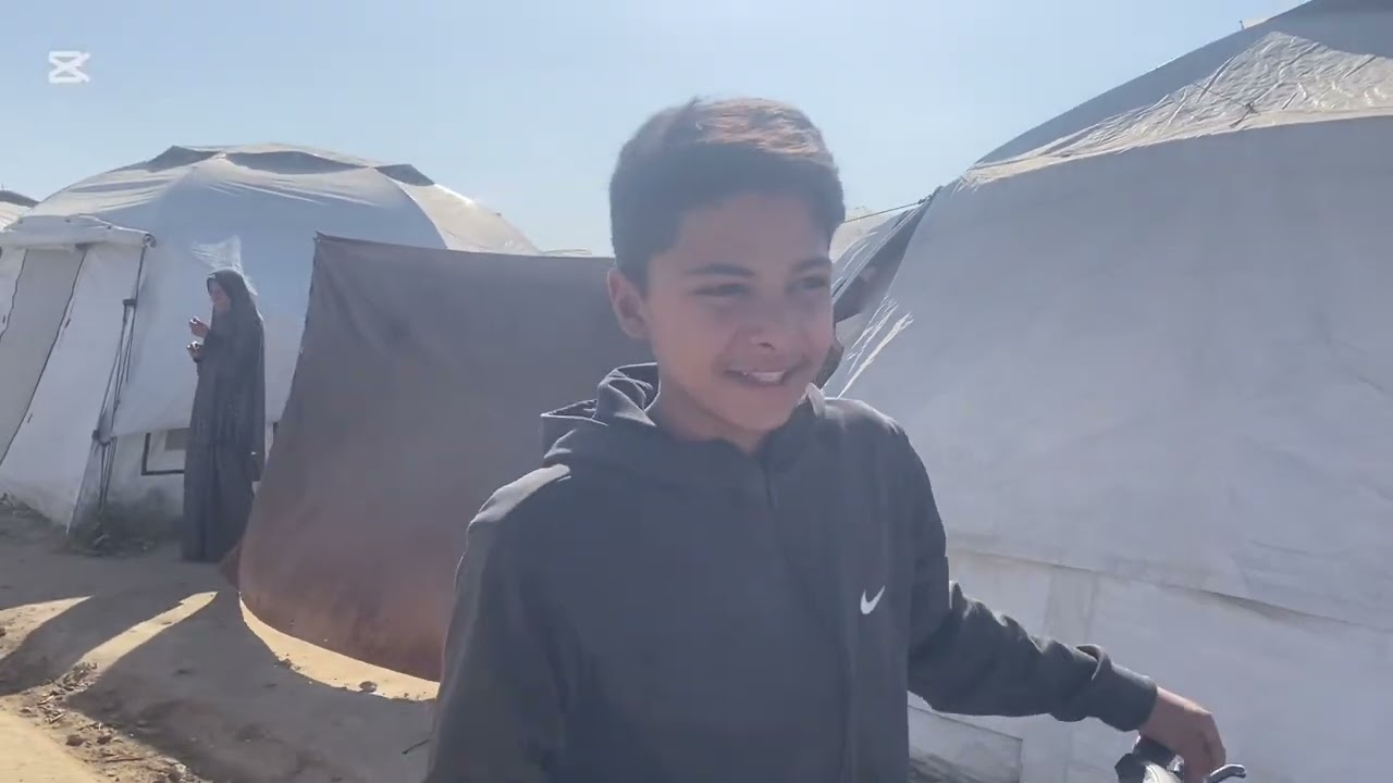 الحمدلله ربنا سترنا انا واخويا زاهر واحنا رايحين نحصل على طرد خضروات