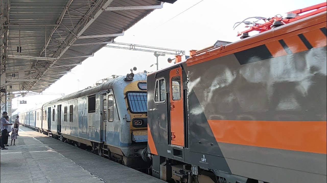 Amrit Bharat Loco Erode P5 + Howrah P5 with Empty rake Memu  moving towards palakkad 