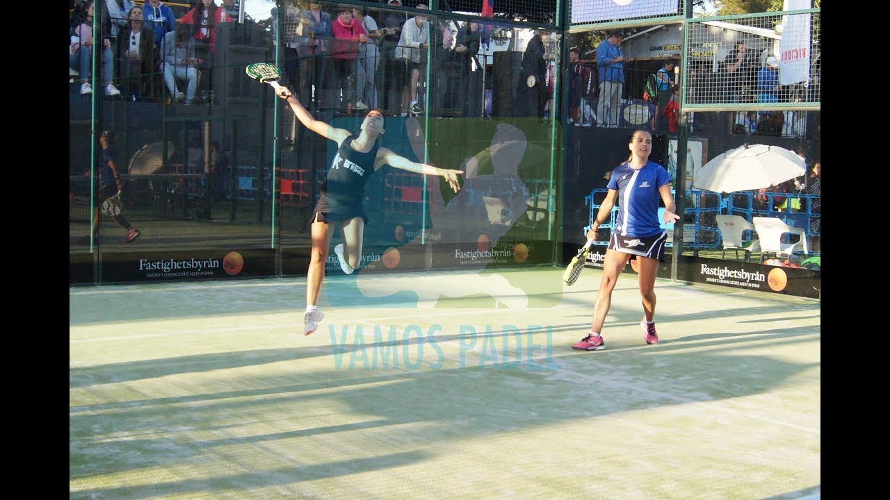 Vamos Pádel. Almudena Tore y Manuela Alaga contra Celeste Paz y Alicia Seijas