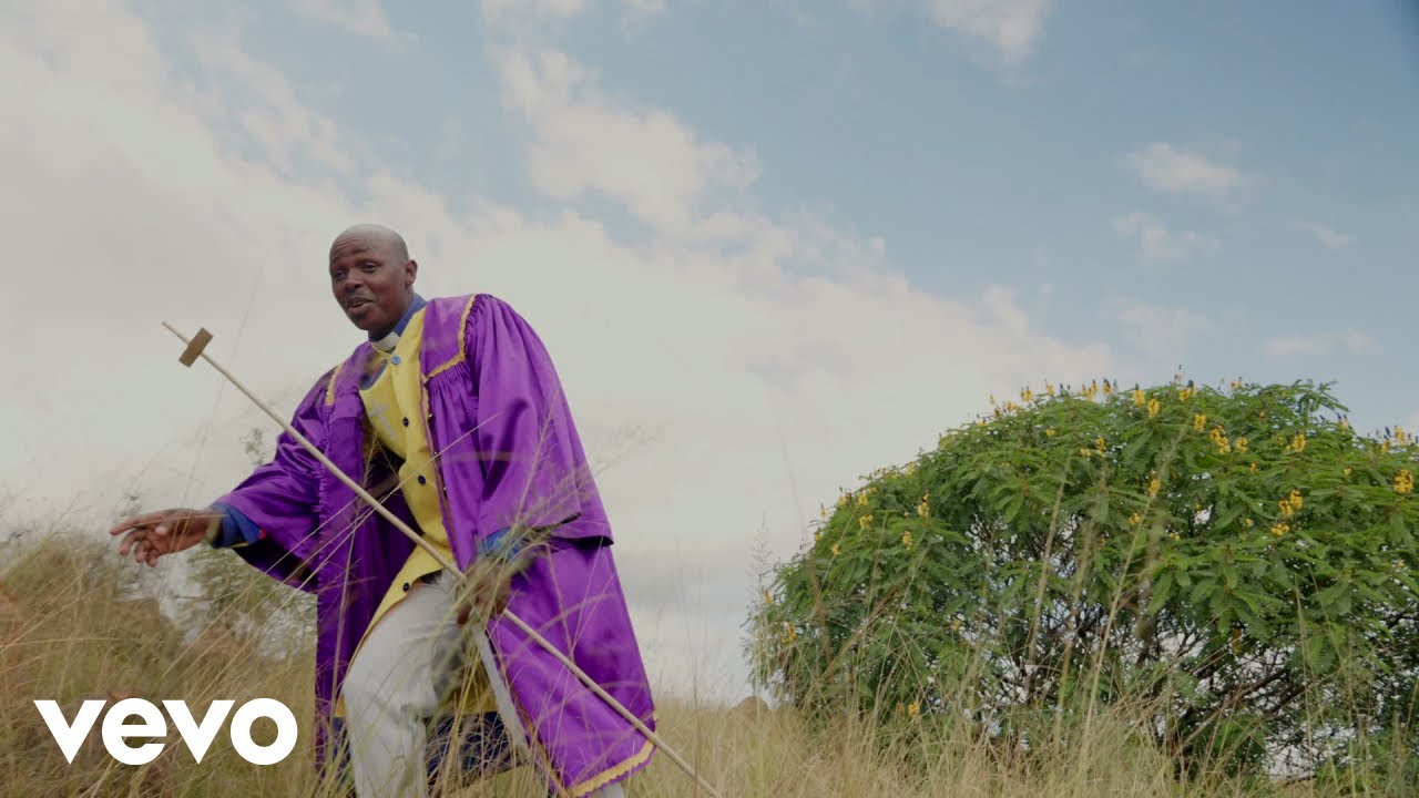 NTENTEZA NEMAKHALANGA - Yini engayithola