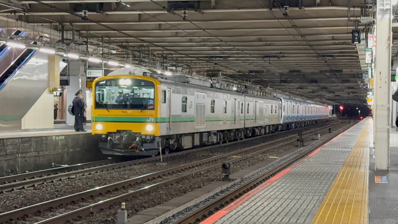 2026/03/02 配9744M E131系800番台新津出場配給E493系オク01+E131系800番台N14編成