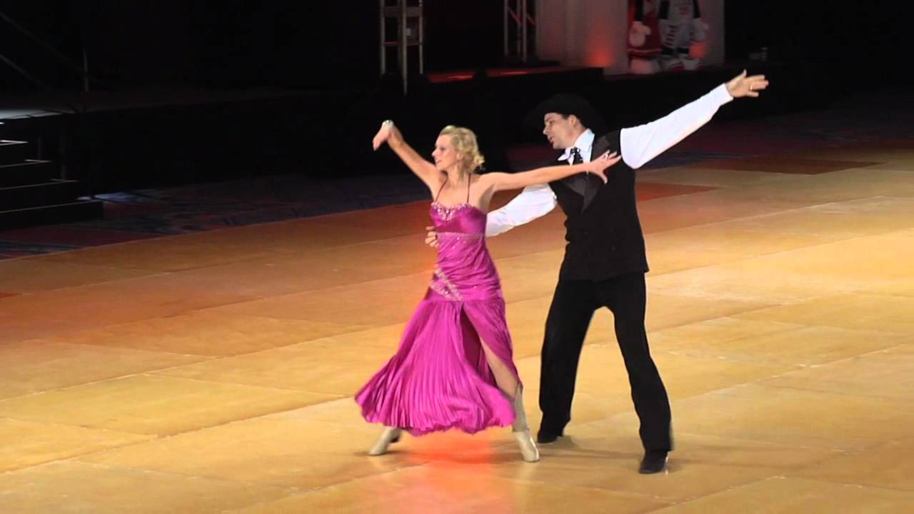 UCWDC WORLDS 2012 | Masters Showcase - Chris & Emily Baily
