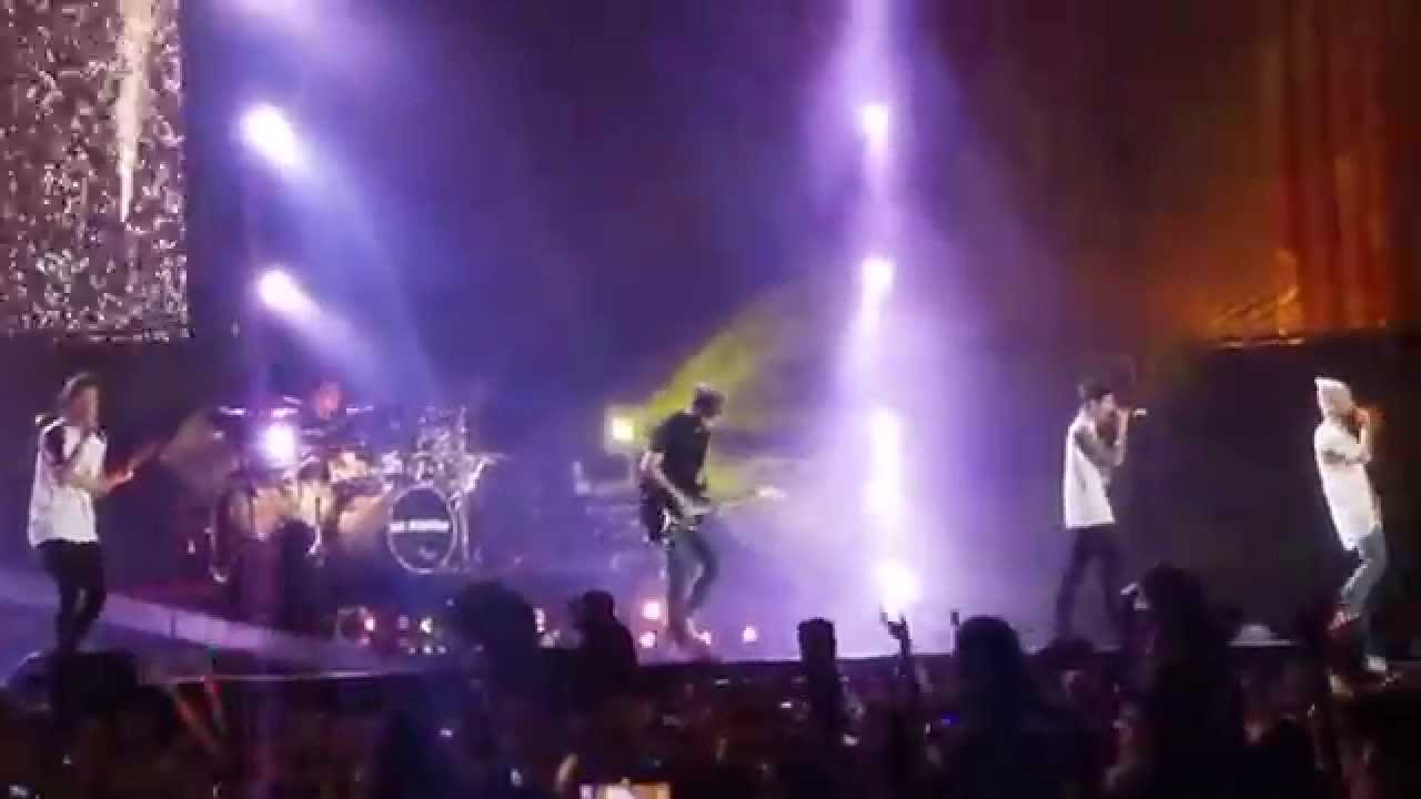 One Direction - Best Song Ever @ Estadio de Velez, Buenos Aires, Argentina 3/05/14