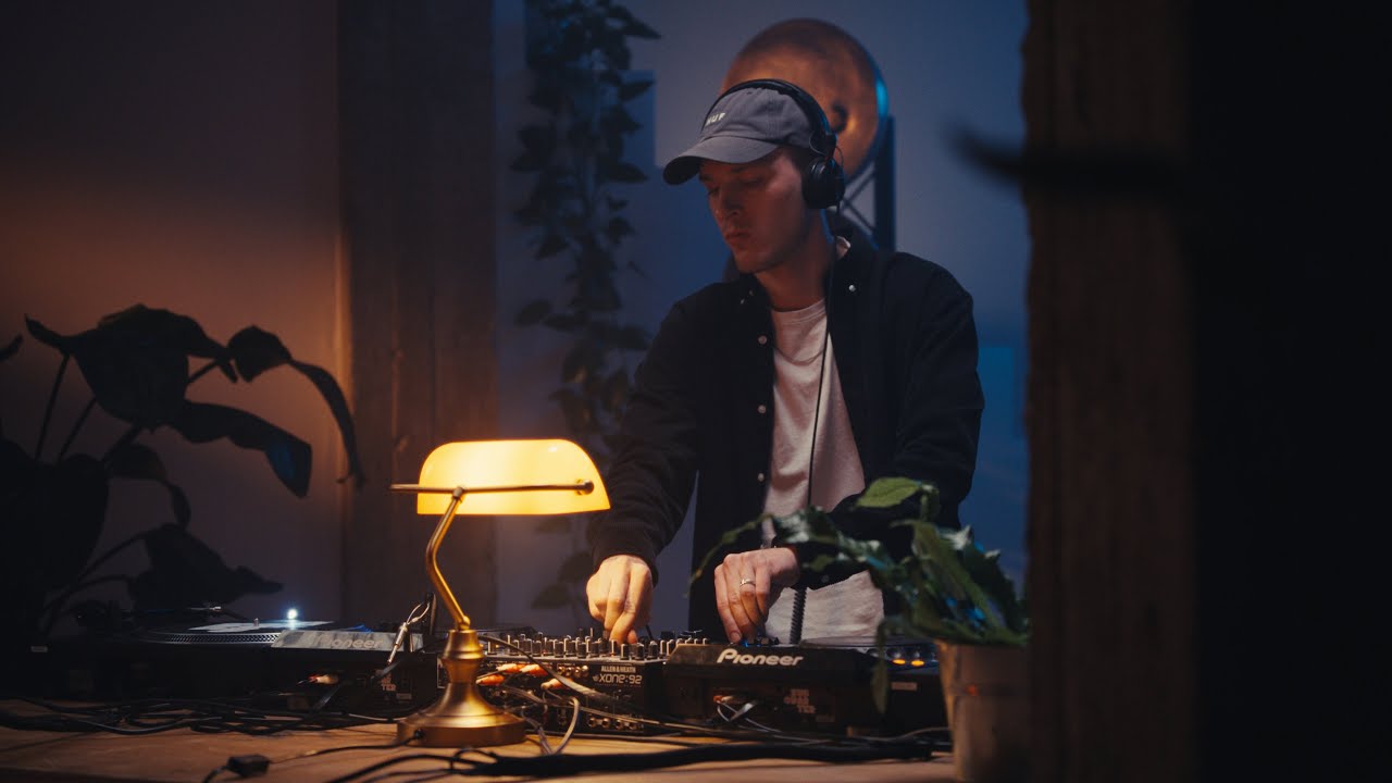 Deep Dreamy House DJ Set – TINO PANTHER | SUB:SESSION 002 @ Studios4C