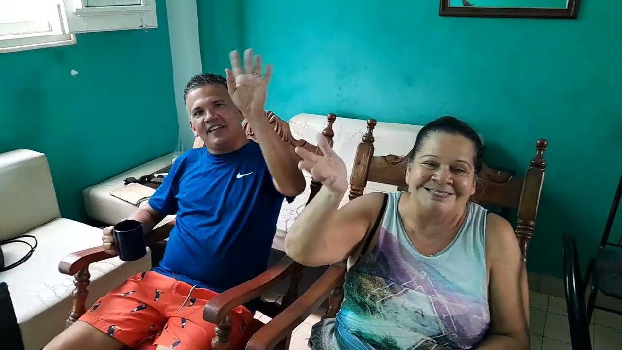 DESAYUNO en CUBA.COMIDA CUBANA.REGALO para MIS PADRES y las NIÑAS.VA al VETERINARIO.BUSCANDO el GAS
