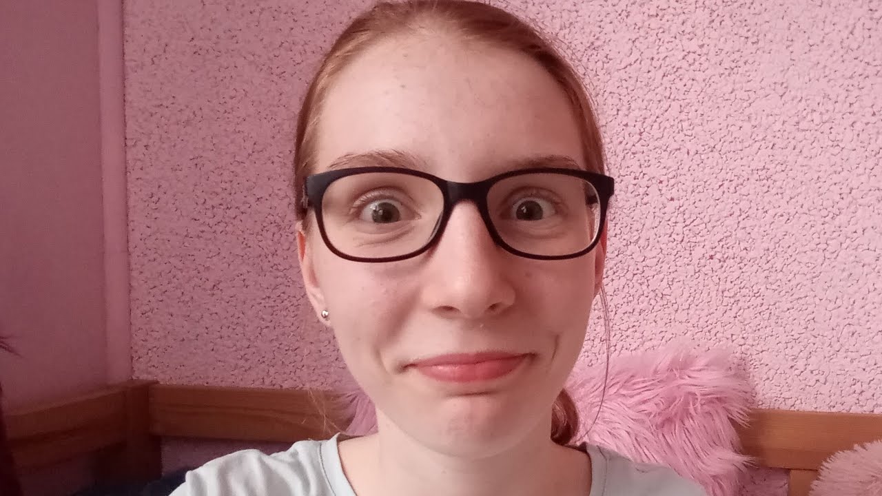 ŚLEDZE MOJĄ SIOSTRĘ PRZEZ CAŁY DZIEŃ