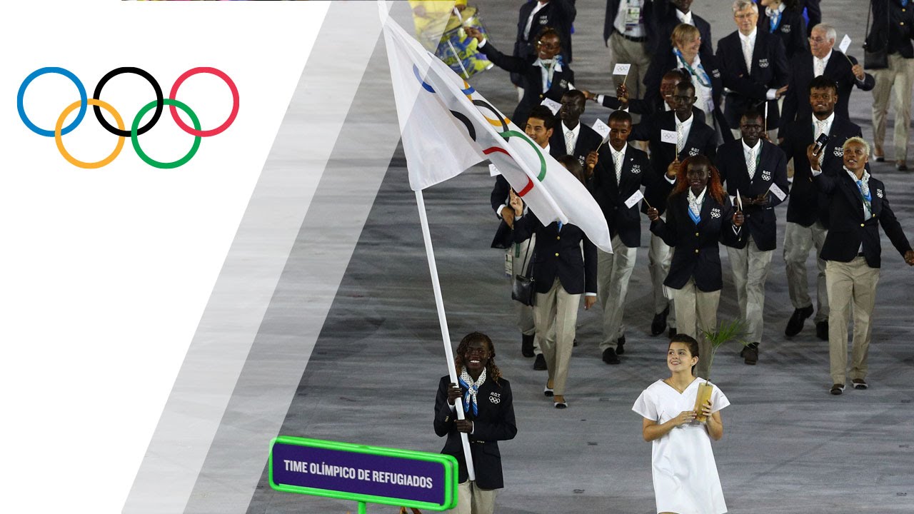 Standing ovation for Refugee Olympic Team