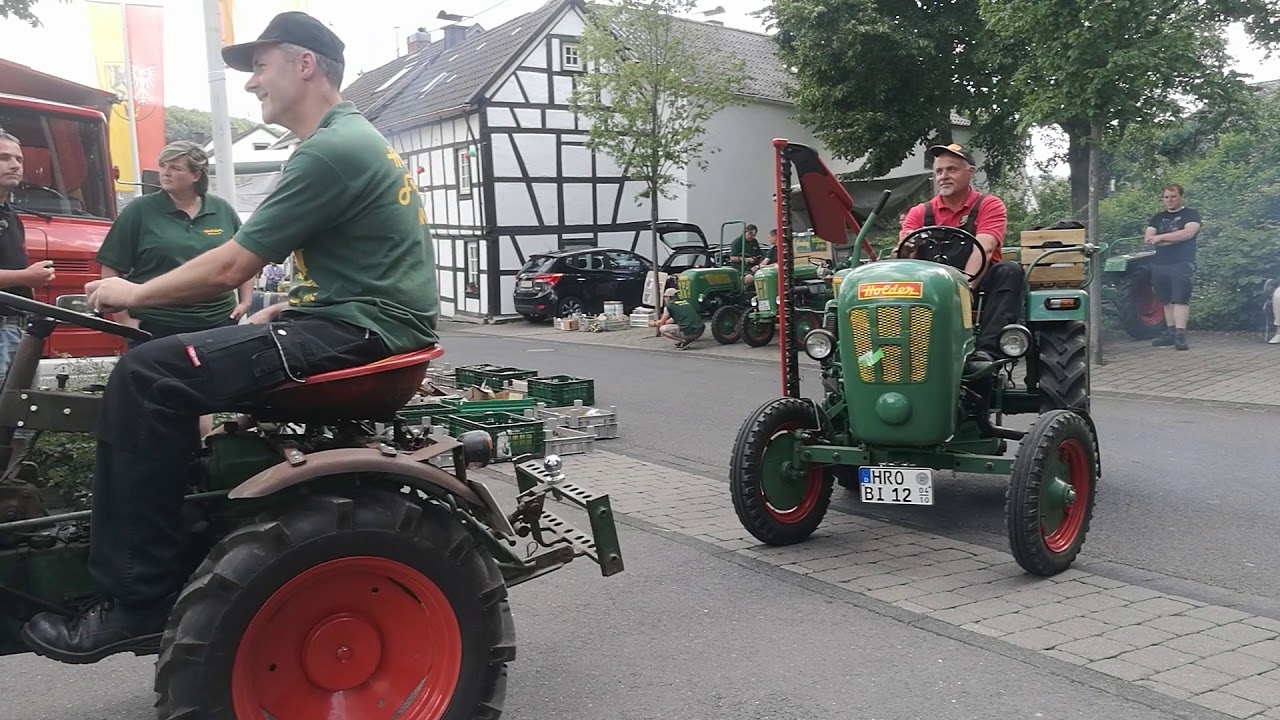 Traktormenschen - 22. internationales Holdertreffen 2019 in Kirchdaun
