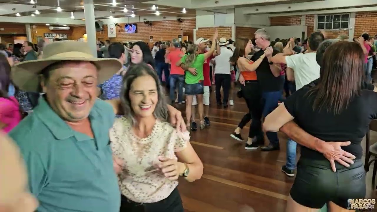 Domingueira API Pato Branco Marcos Pasa No Forró Vem dançar e ser feliz