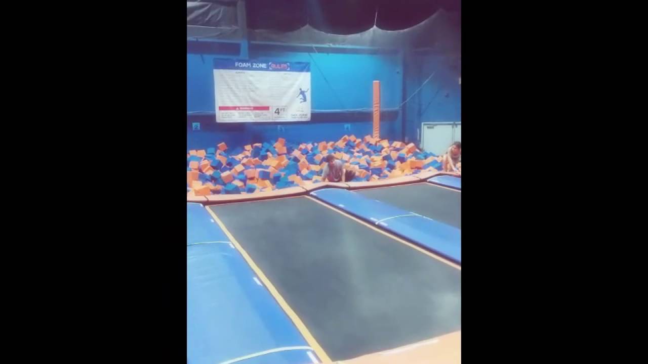 Skyzone - Live, Learn, Play