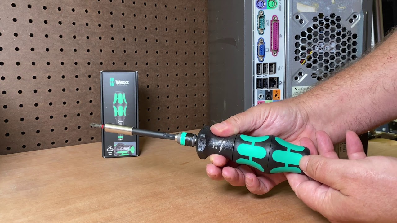 How to use the Wera 826 T Kraftform Turbo bit-holding screwdriver handle