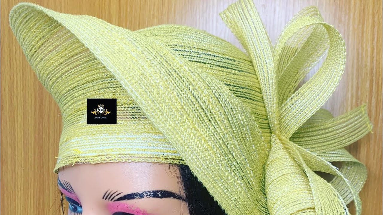Senegalese cap made of straw net