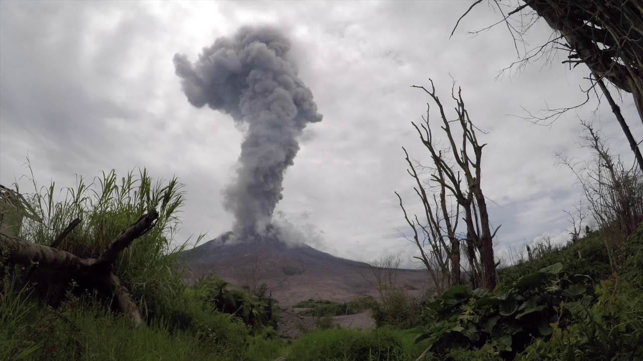 Sinabung volcano eruption 27.09.2017, Sumatra, Indonesia