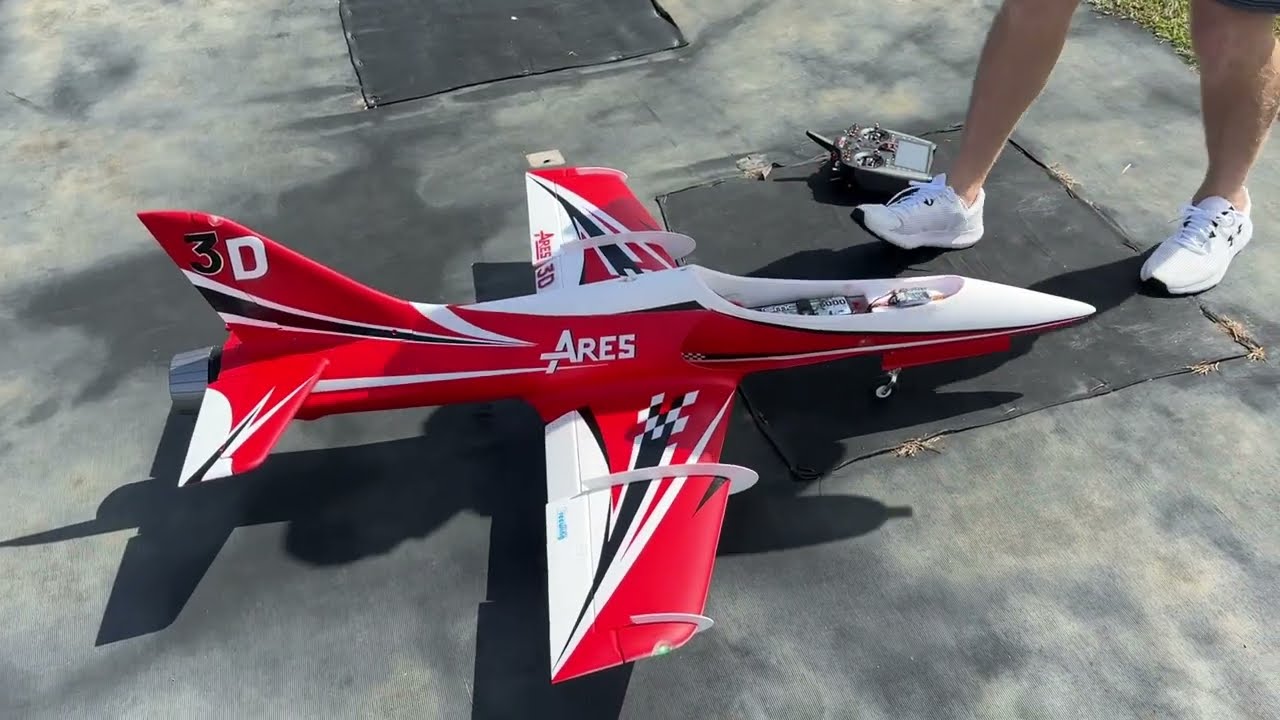 Freewing Ares 3D 90mm on Spektrum!!! Tuning the gyro to our liking. It’s a process that’s for sure. 
