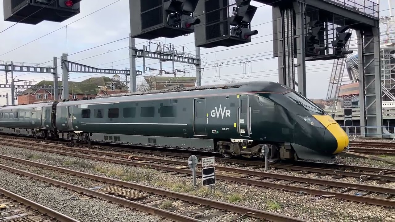 GWR 800 012 1:22PM SERVICE FROM SWANSEA TO LONDON PADDINGTON ARRIVING @ CARDIFF CENTRAL PLATFORM 2.