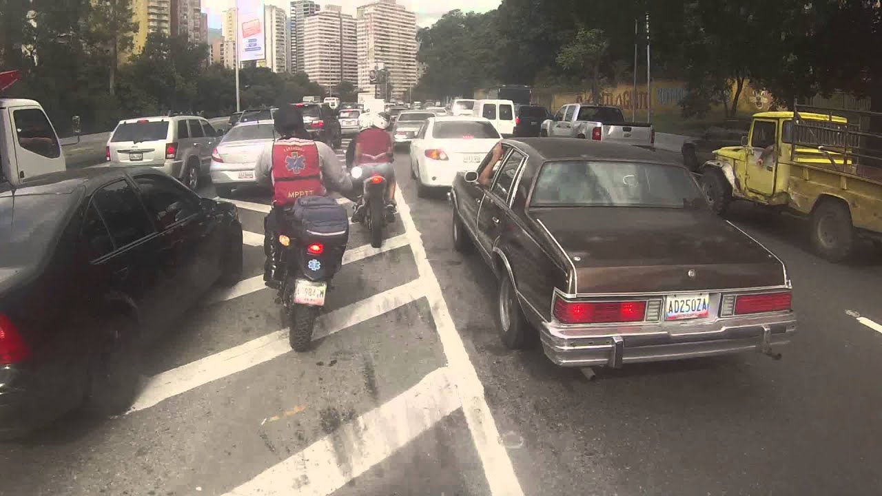 Paramedicos Motorizados // Accidente Multiple en la Fajardo, Distribuidor Baralt Sur