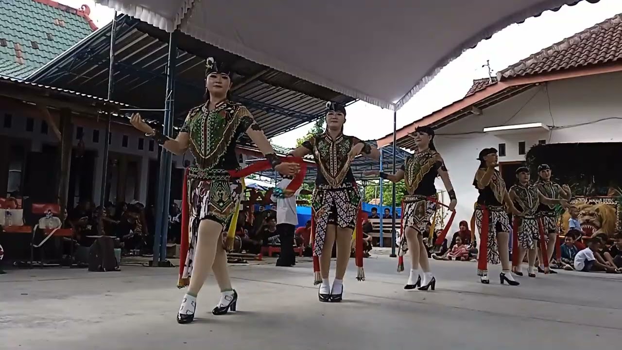 REOG PONOROGO BERSAMA JATHIL MANIS IDOLA