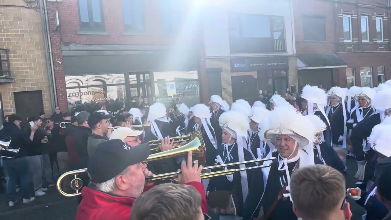 CARNAVAL D’HOUDENG 2025 - PAYSANS - LE PETIT JEUNE HOMME DE BINCHE