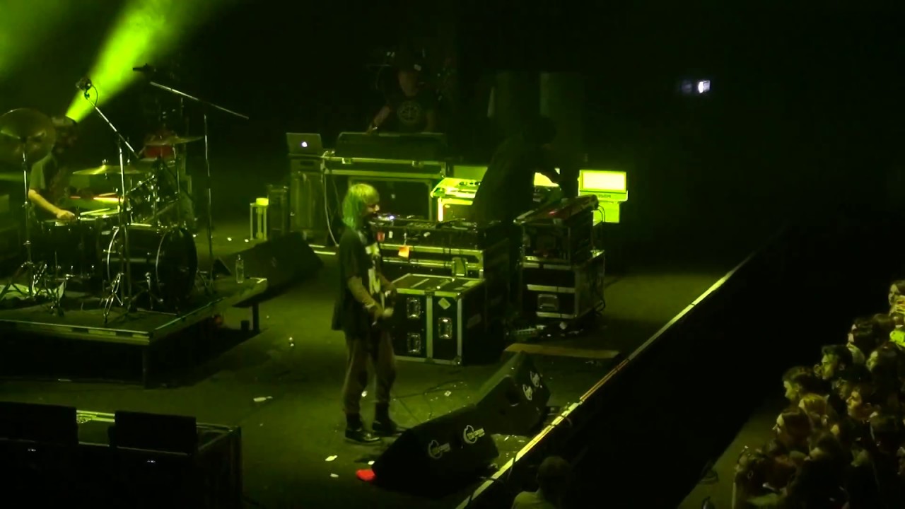 Crystal Castles - Their Kindness Is Charade (Moscow, Yotaspace 2017)