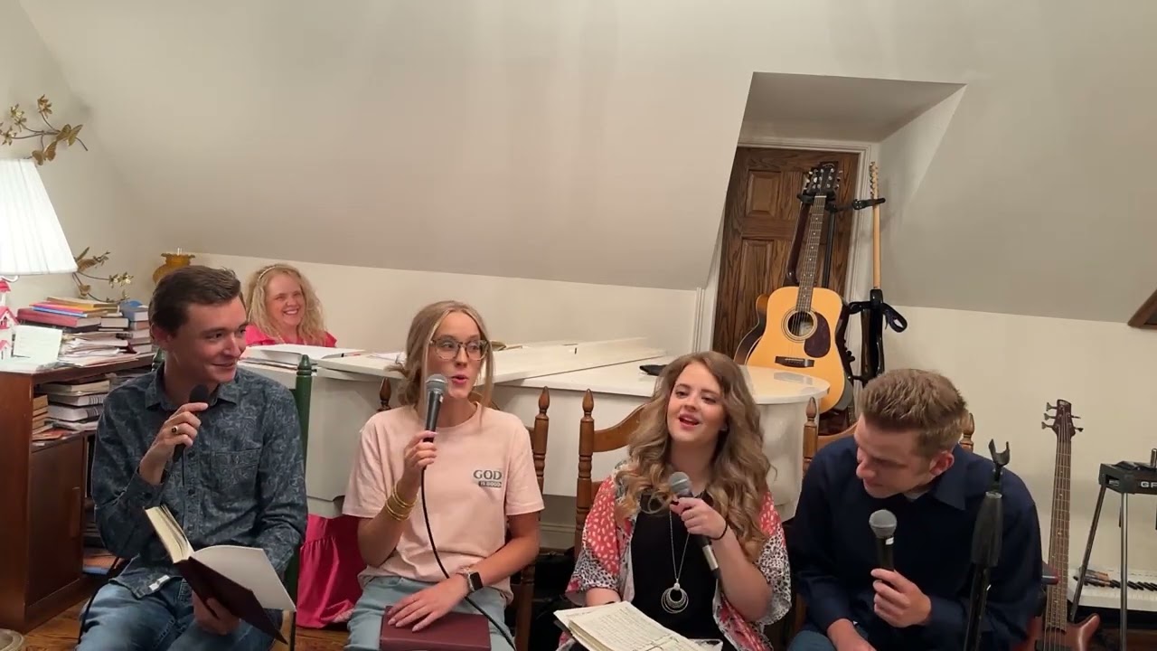 Looking For A City - Wyatt Austin & The Rogers Family Kim Rogers Shields On Piano