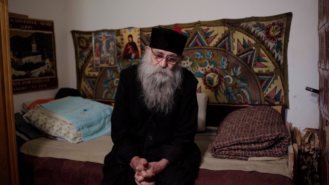 Părintele Gavriil de la Sihăstria, la 87 de ani: Mă rog să fie credință și pace în toată lumea asta!