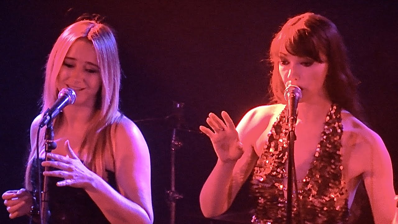 Chrysta Bell & Amy Shiels, All I Have To Do Is Dream (live), San Francisco, July 1, 2019 (4K)