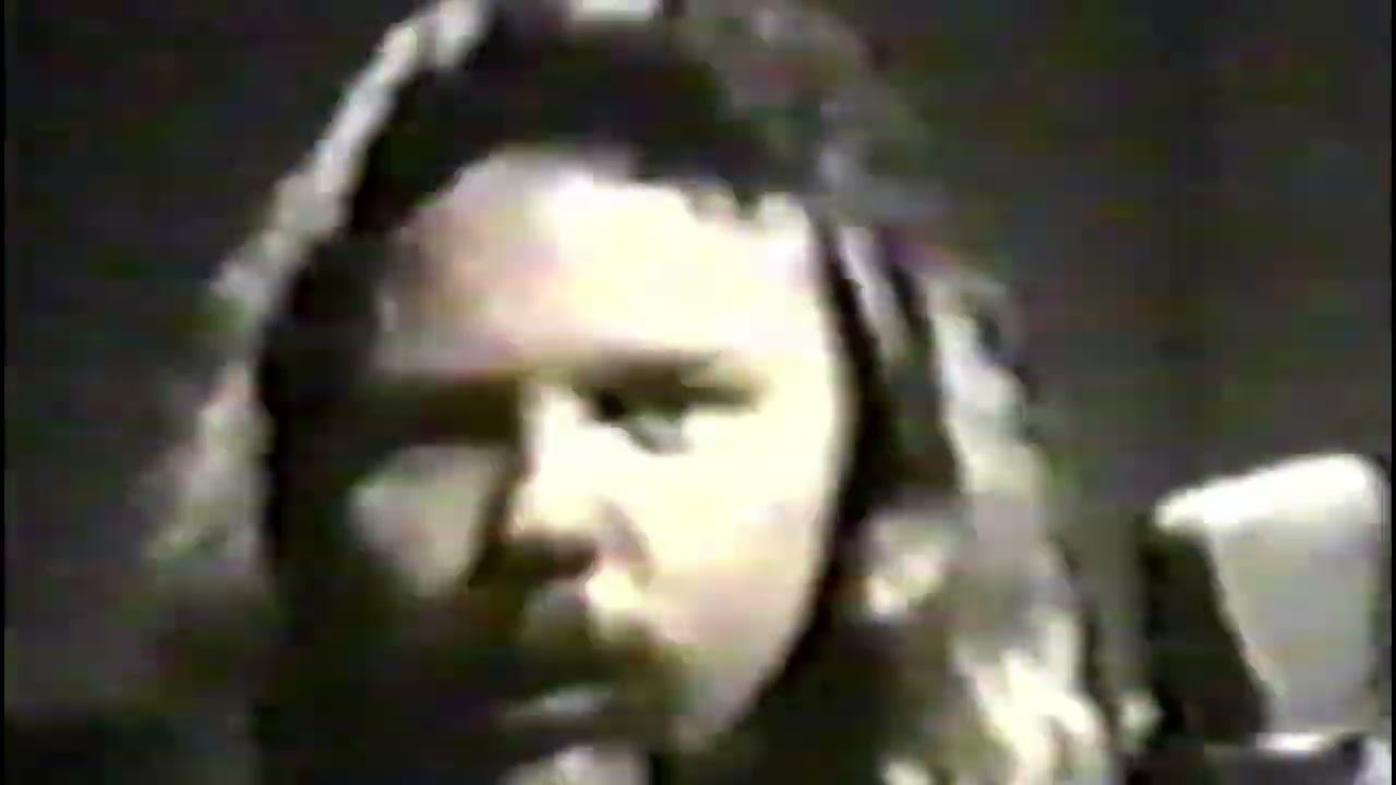METALLICA - Live from backstage before the show!! 1991 - Lars tells a joke!! BOOTLEG VHS!