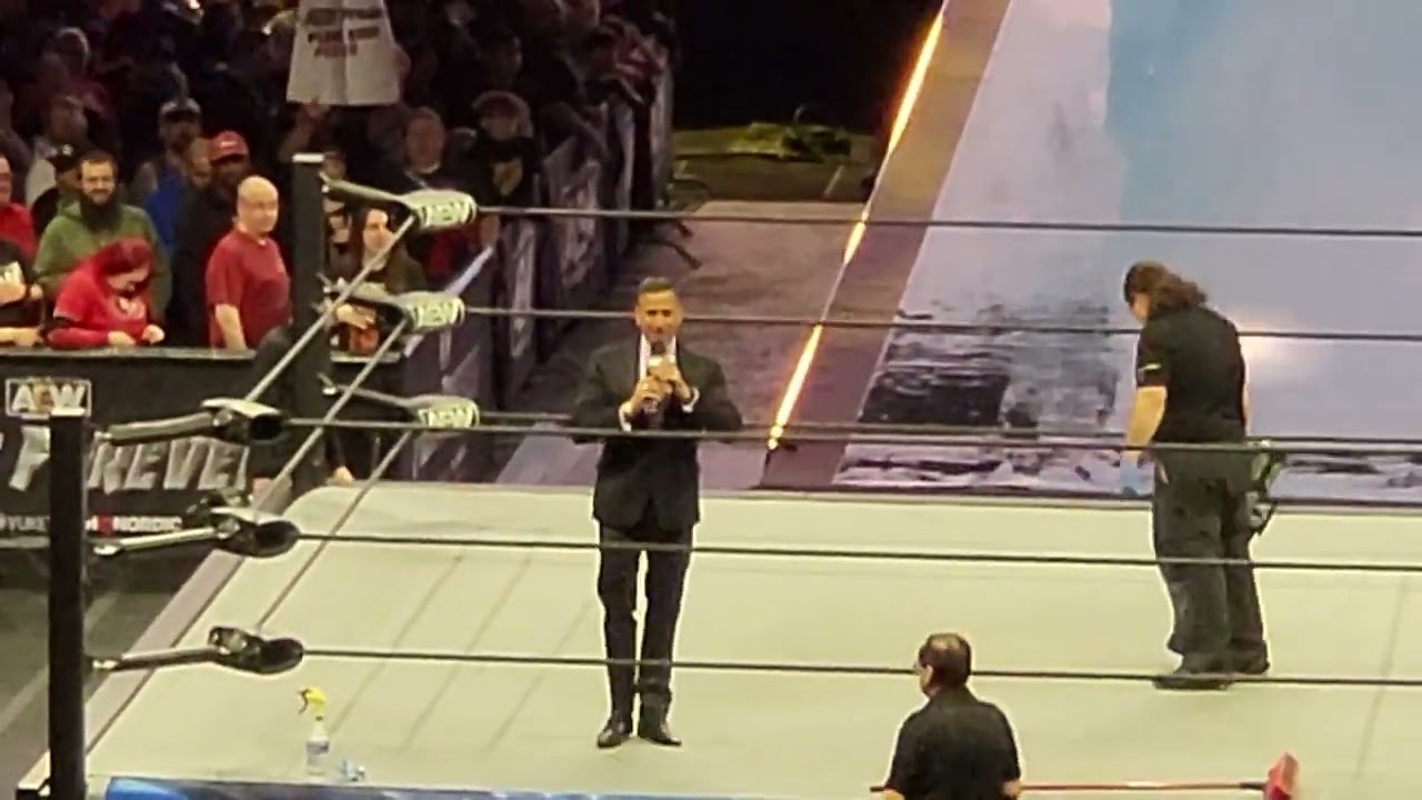Justin Roberts Introduces The AEW Commentary Team