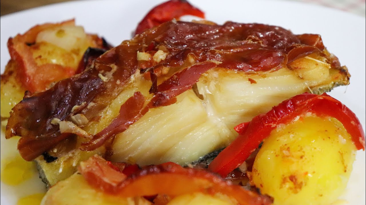Bacalhau Assado no Forno com Batatas | Receita Simples e Deliciosa!
